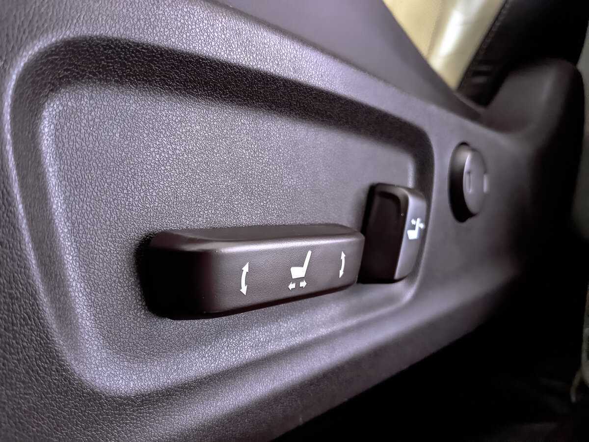 Lexus RX 200t, 2016 Фото №24