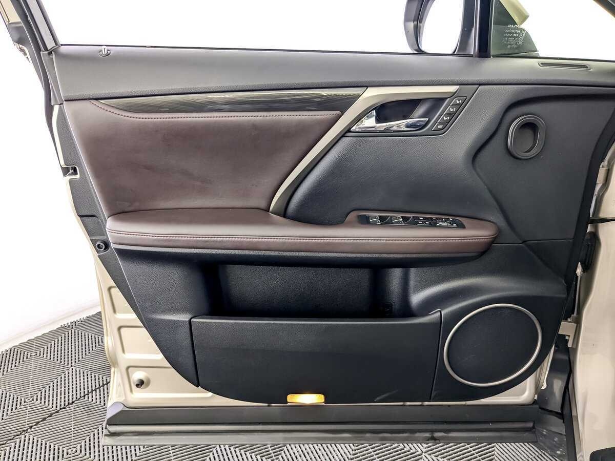 Lexus RX 200t, 2017 Фото №15