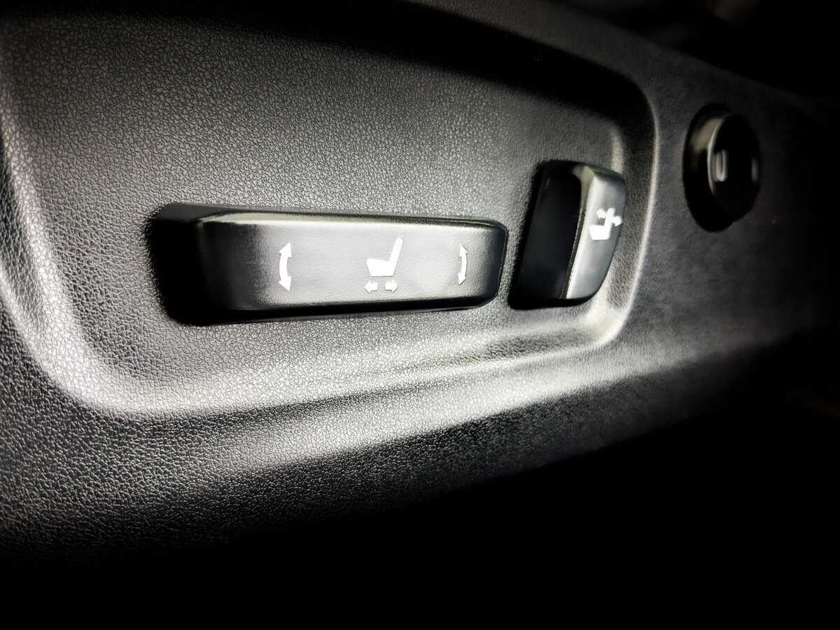 Lexus RX 200t, 2017 Фото №17