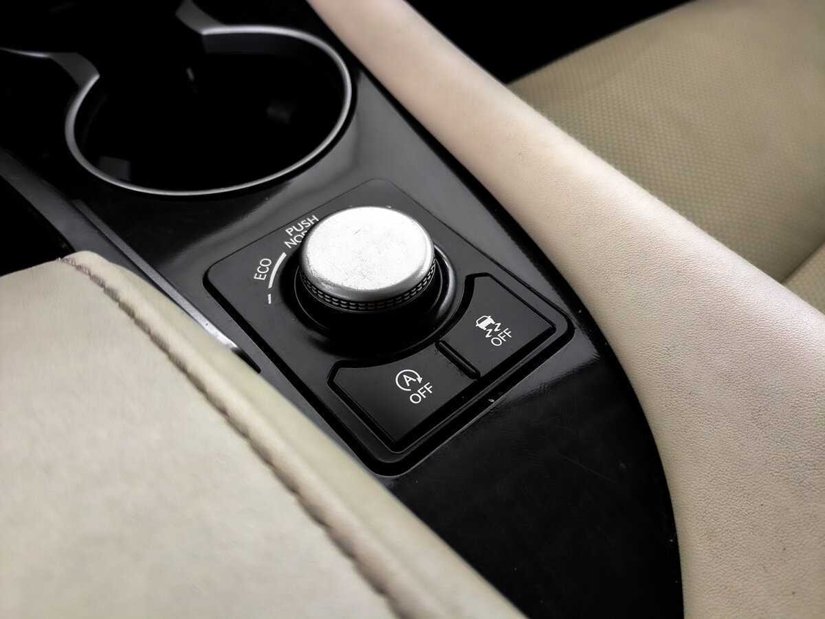 Lexus RX 200t, 2017 Фото №24