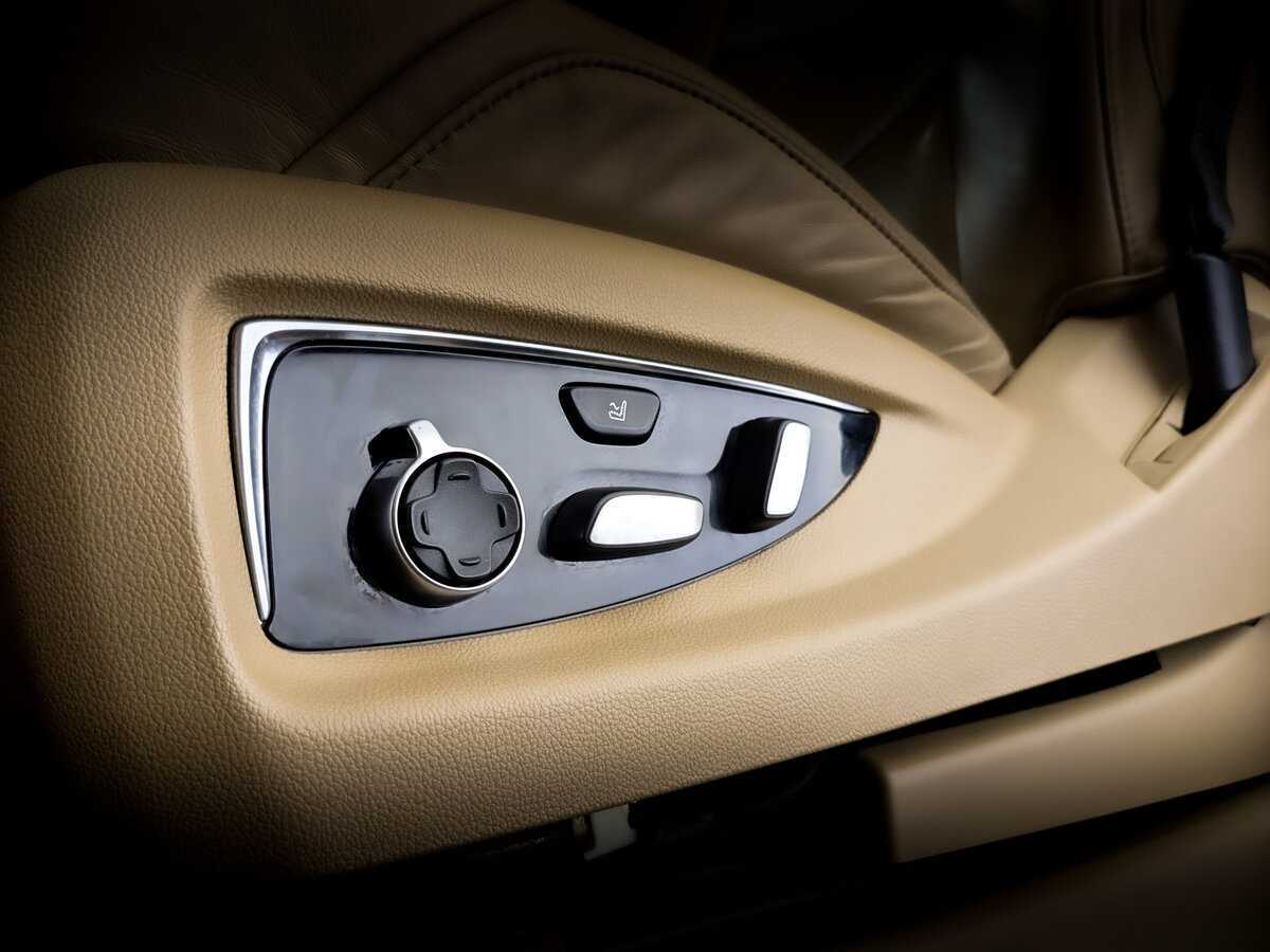 Cadillac Escalade ESV, 2020 Фото №16