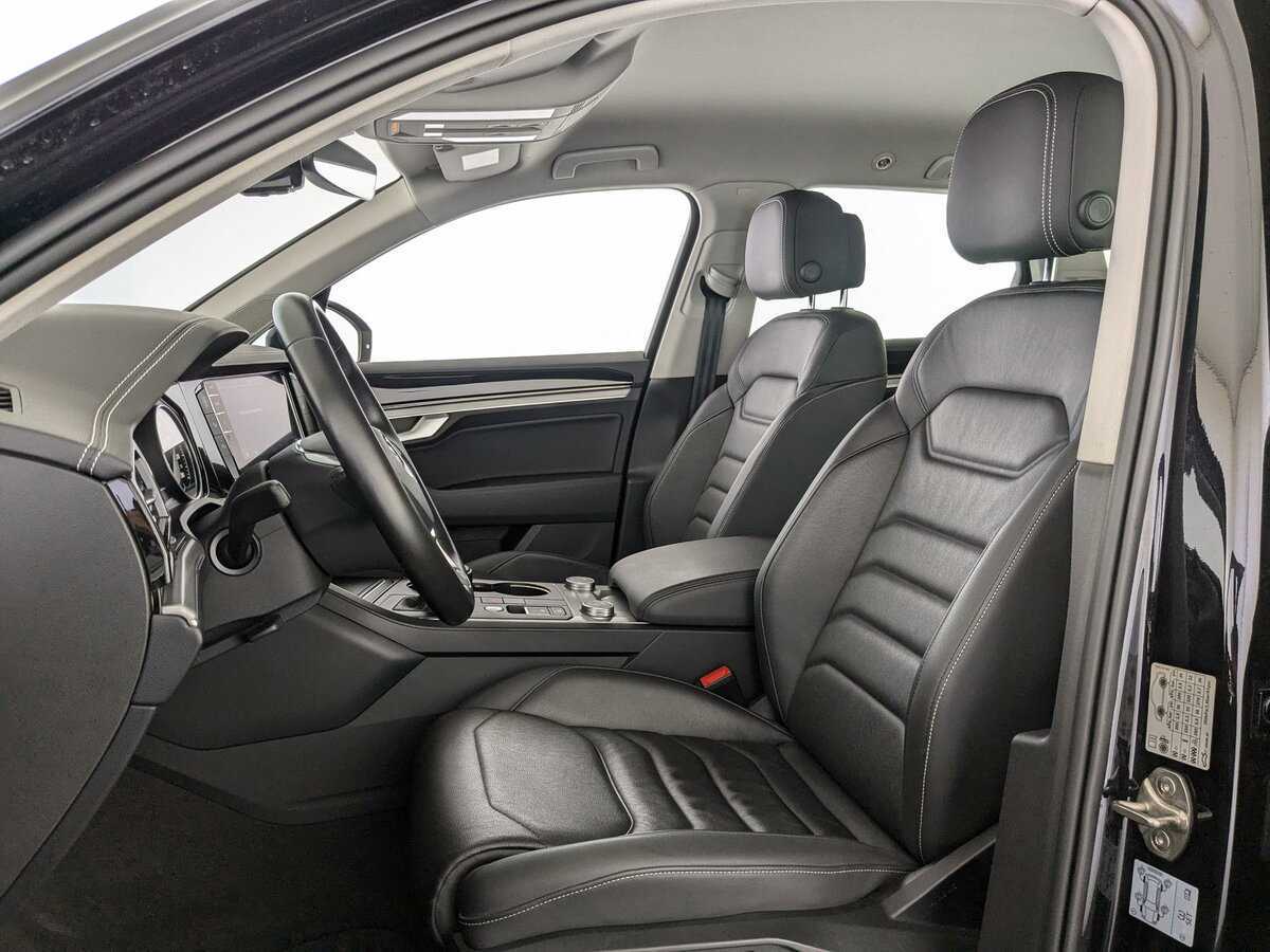 Volkswagen Touareg, 2020 Фото №17