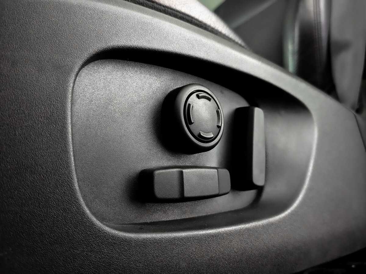 Land Rover Discovery Sport, 2018 Фото №17