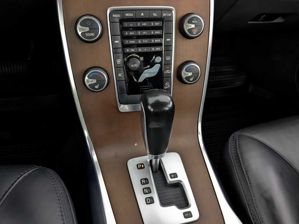 Volvo XC70, 2011 Фото №23