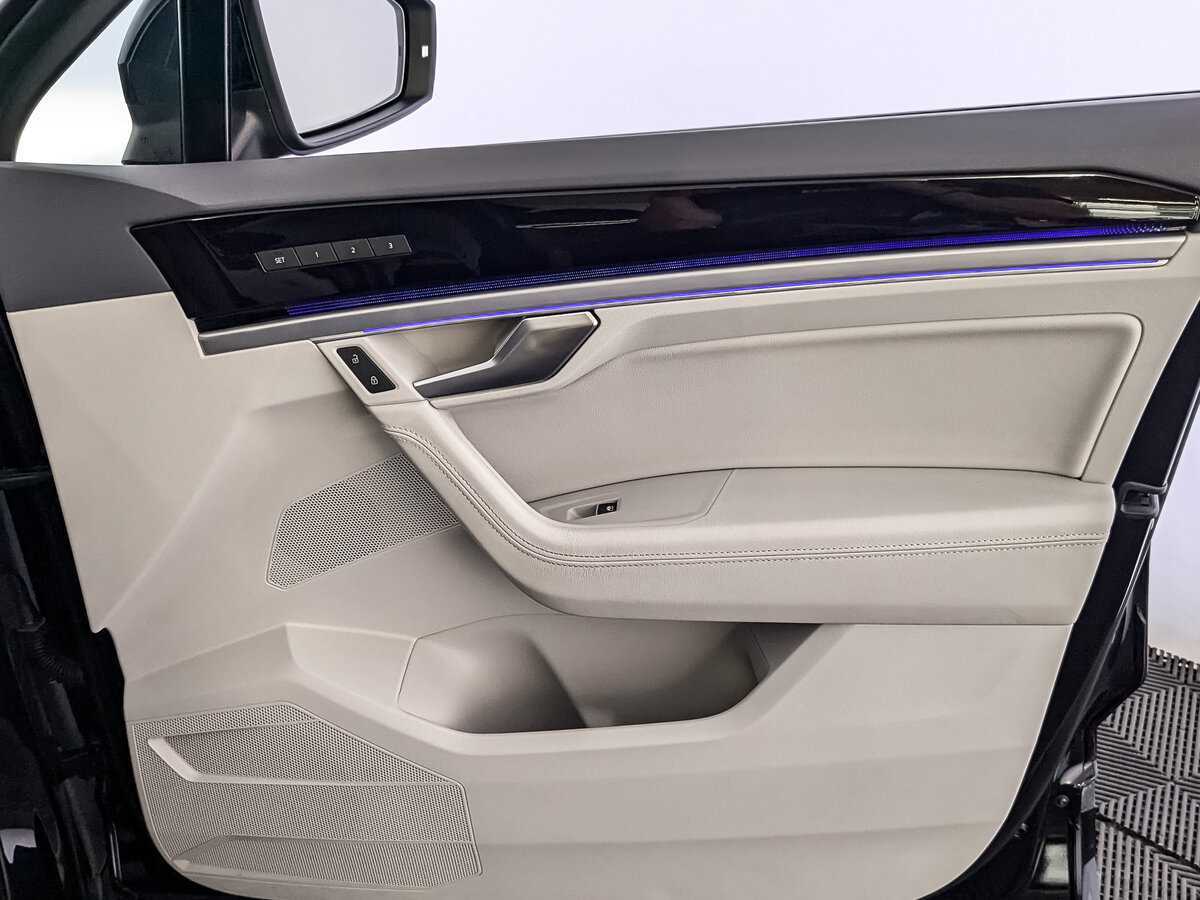 Volkswagen Touareg, 2020 Фото №18