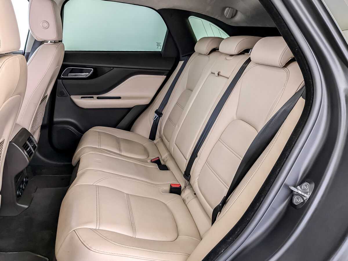 Jaguar F-Pace, 2018 Фото №10