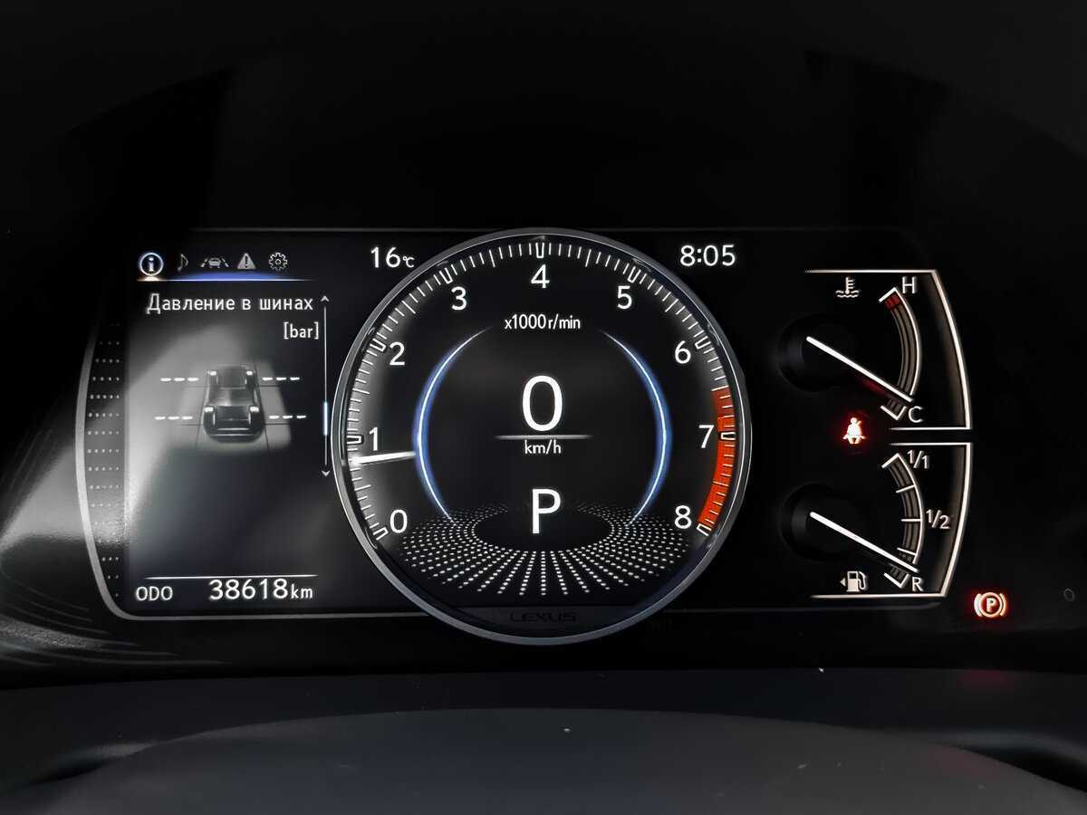 Lexus ES 200, 2021 Фото №11