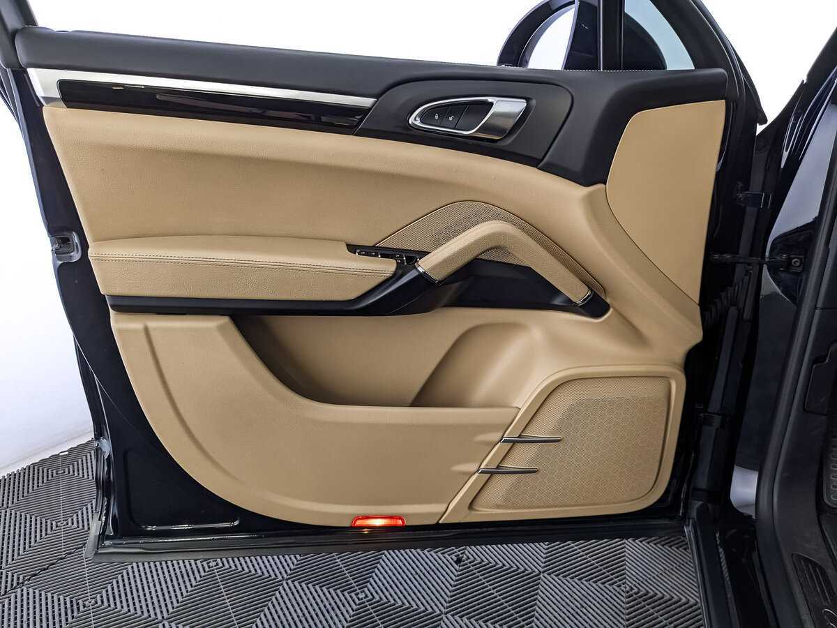 Porsche Cayenne, 2015 Фото №15