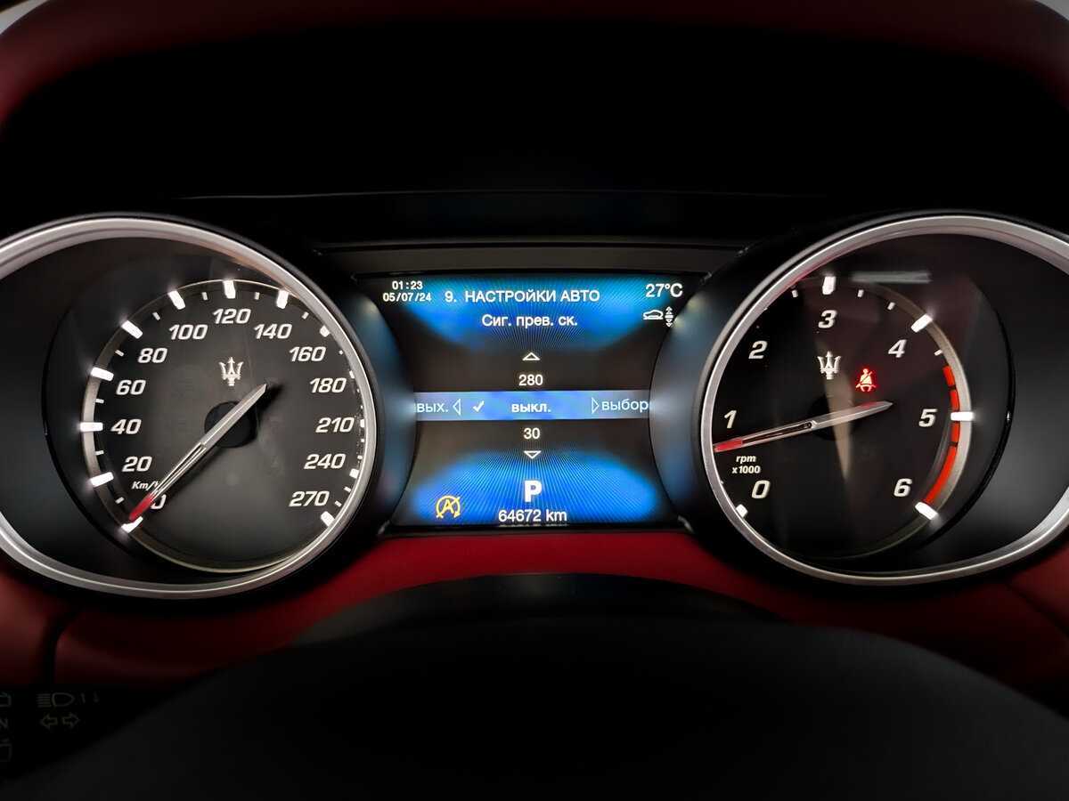 Maserati Levante Diesel, 2017 Фото №11