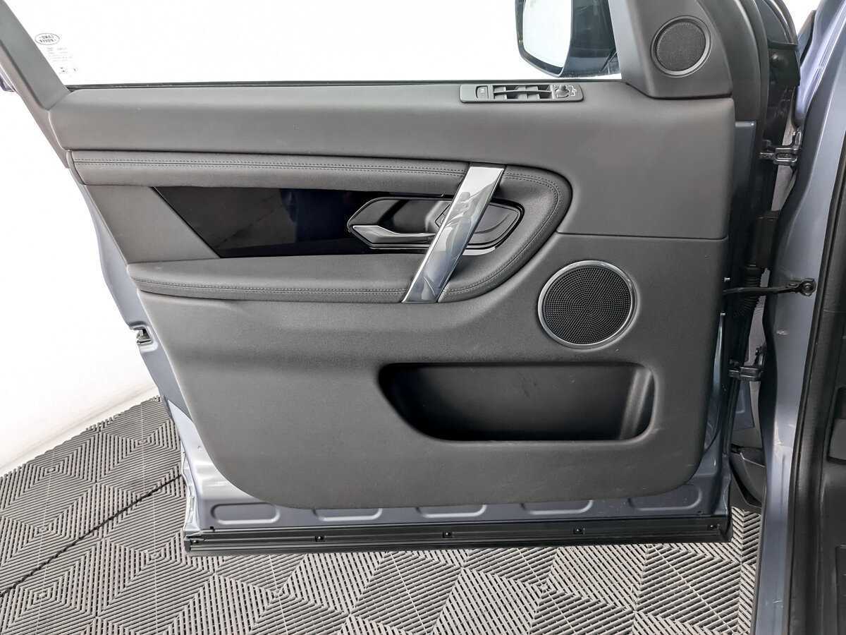 Land Rover Discovery Sport, 2022 Фото №15