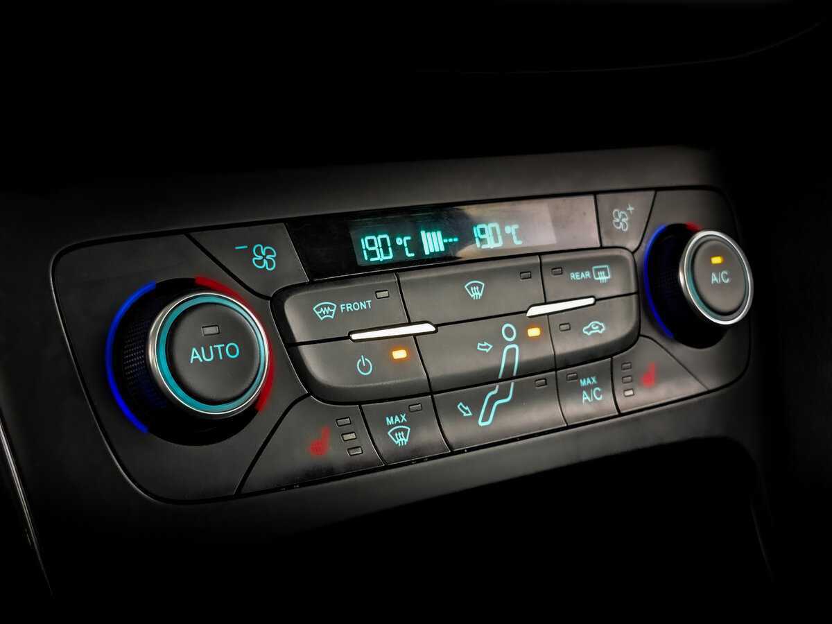 Ford Focus, 2017 Фото №21