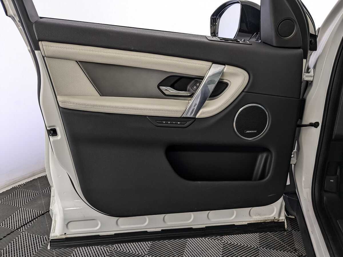 Land Rover Discovery Sport, 2022 Фото №15