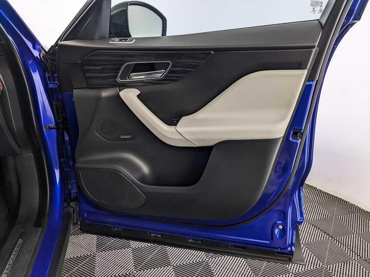 Jaguar F-Pace, 2018 Фото №21
