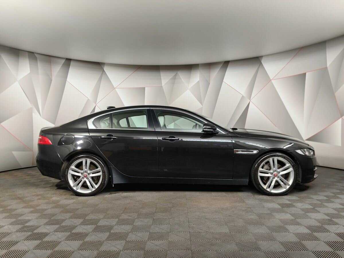 Jaguar XE, 2017 Фото №6