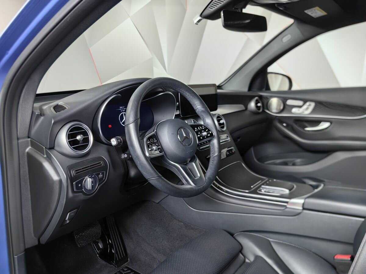 Mercedes-Benz GLC Coupe 300, 2021 Фото №14