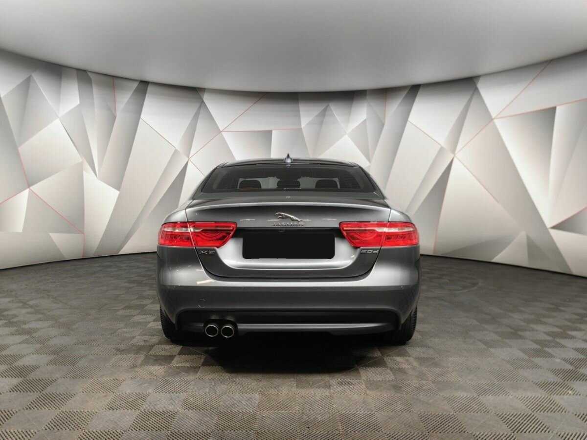 Jaguar XE, 2018 - 135 678 км. | Фото №8