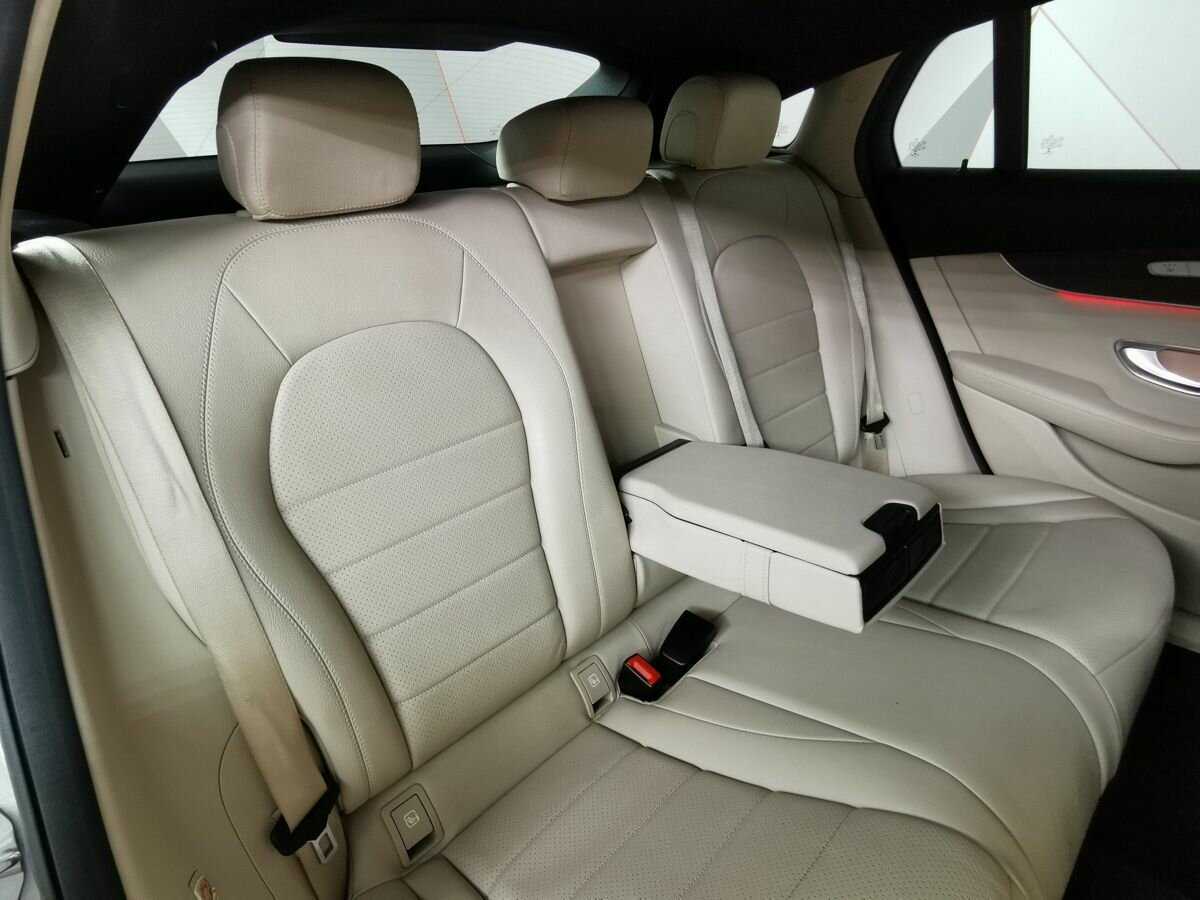 Mercedes-Benz GLC Coupe 300, 2019 Фото №12