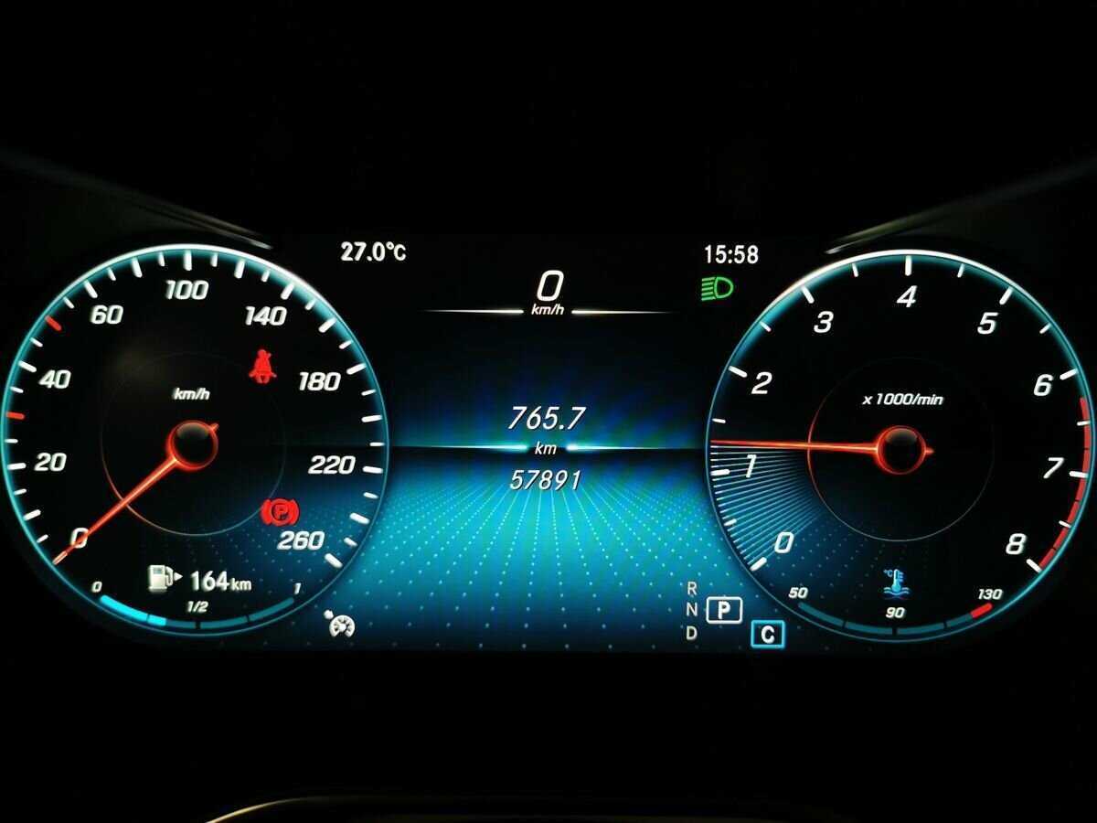 Mercedes-Benz GLC Coupe 300, 2019 Фото №14