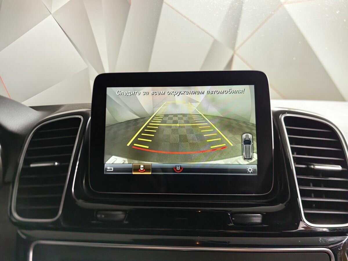 Mercedes-Benz GLE 300, 2016 Фото №16