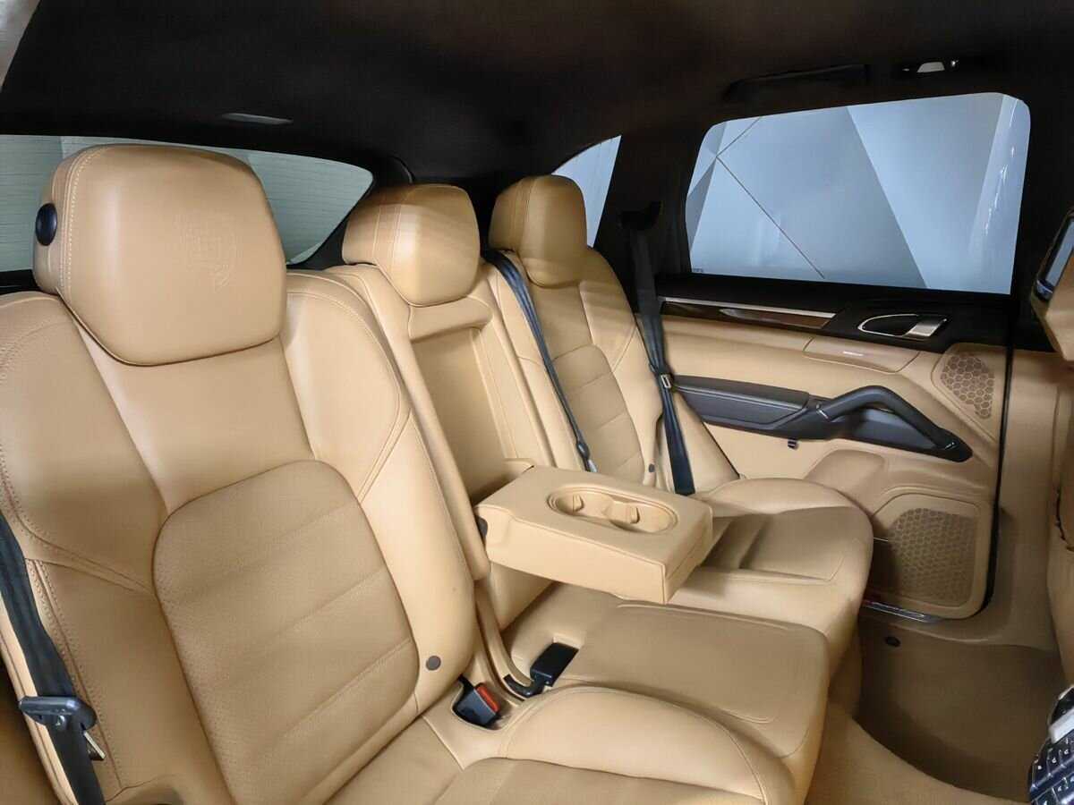 Porsche Cayenne GTS, 2012 Фото №13