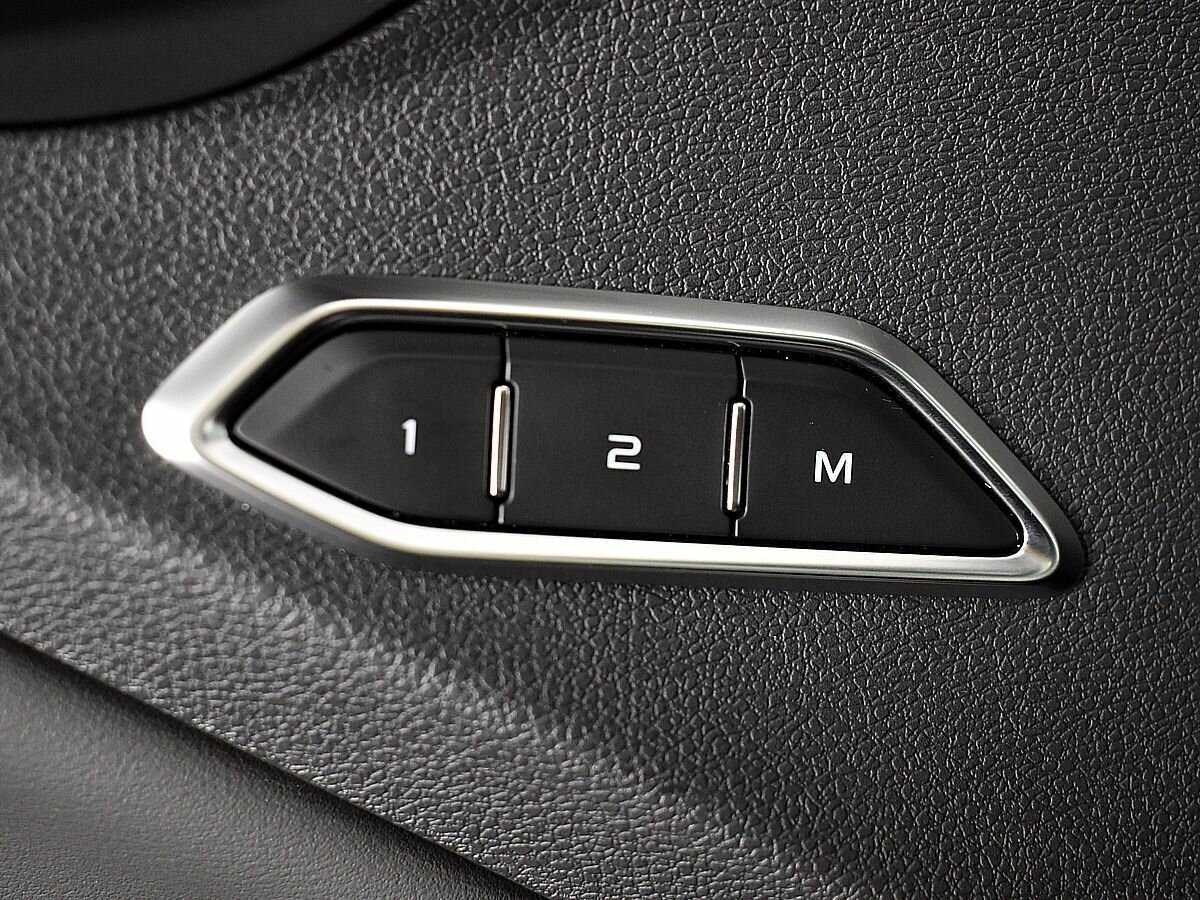 Geely Tugella, 2023 Фото №16