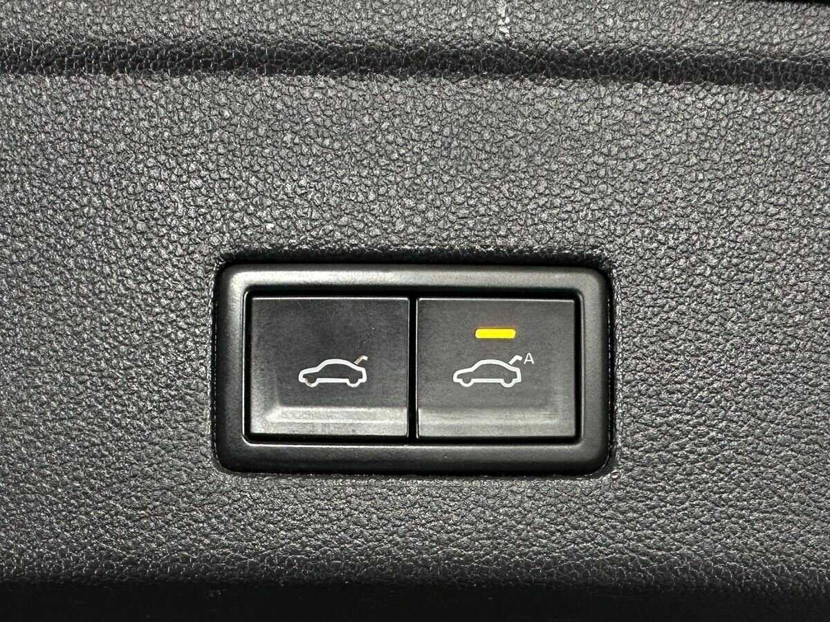 Volkswagen Touareg, 2020 Фото №18