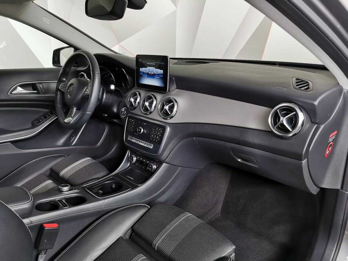 Mercedes-Benz GLA 200, 2019 Фото №11