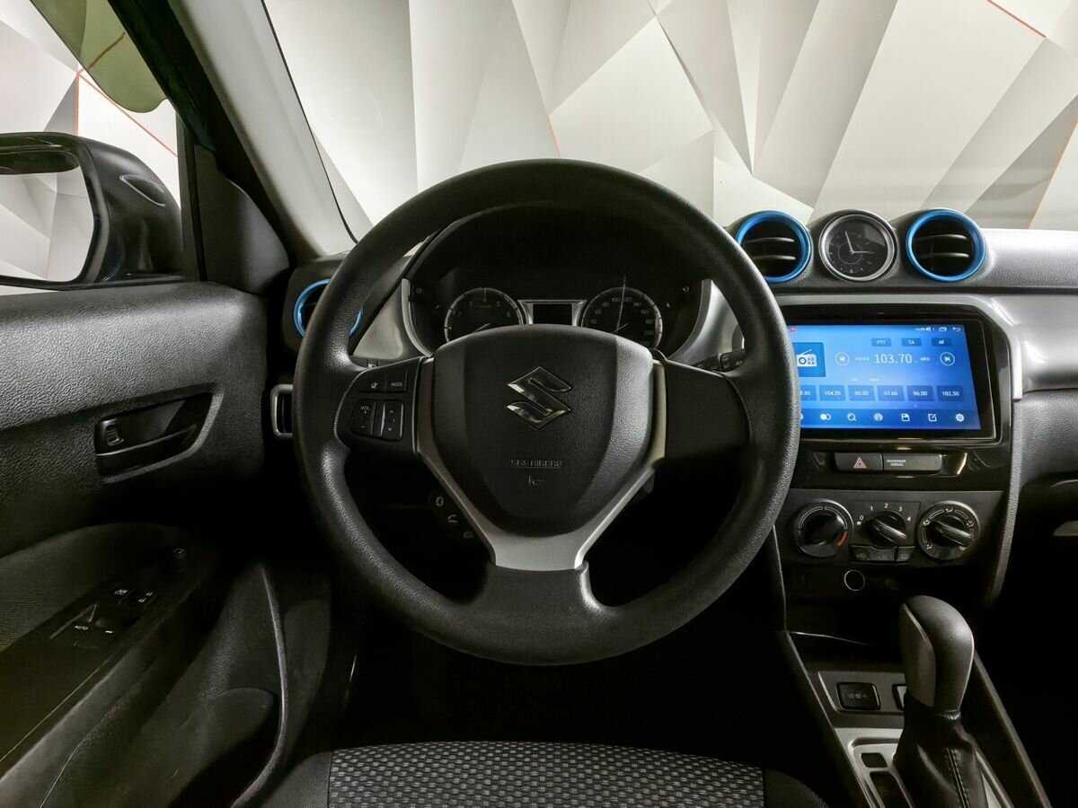 Suzuki Vitara, 2018 Фото №15