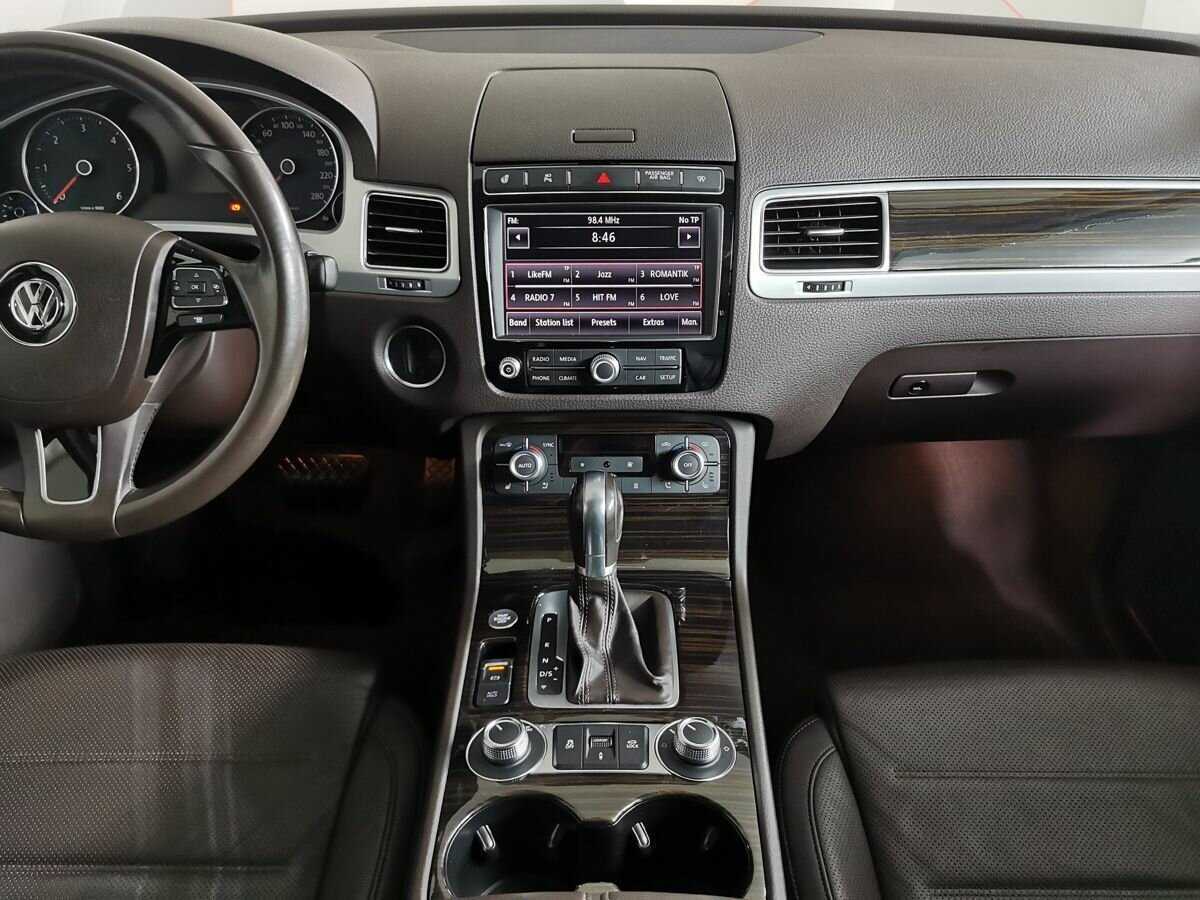 Volkswagen Touareg, 2017 Фото №11