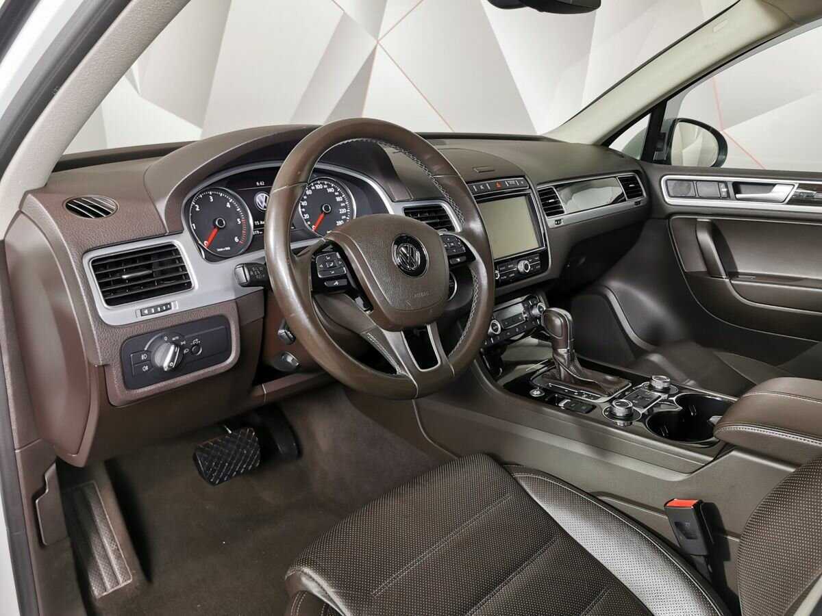 Volkswagen Touareg, 2017 Фото №14