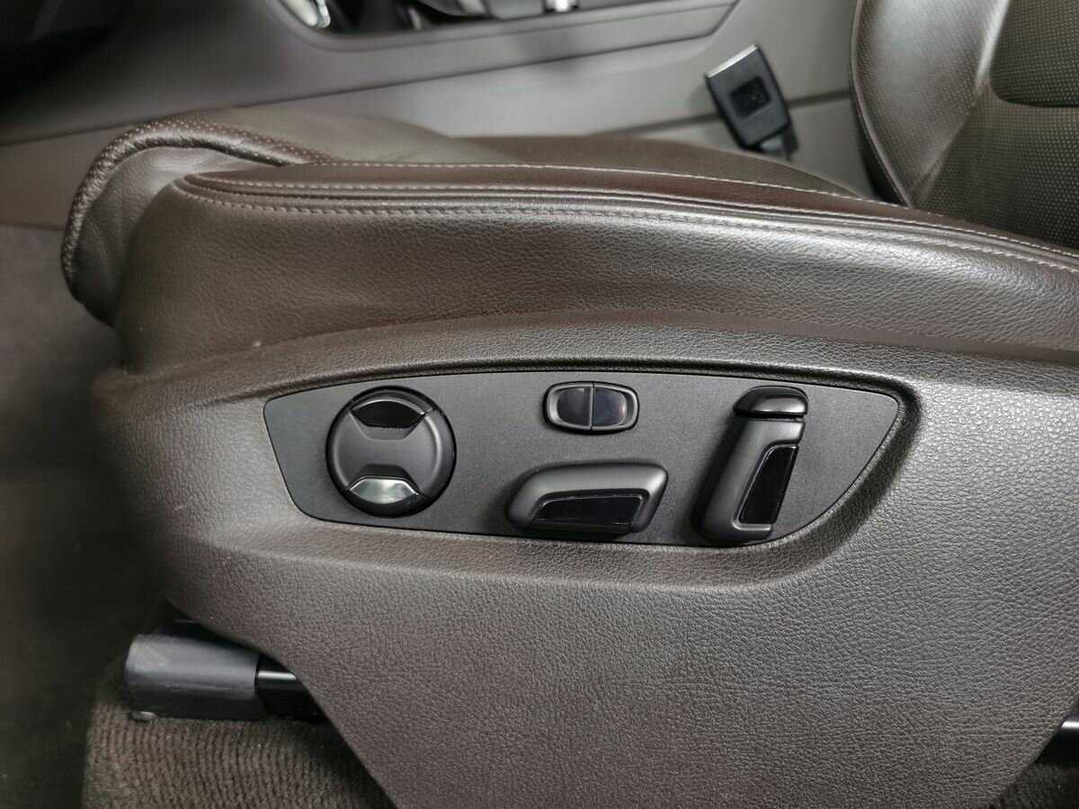 Volkswagen Touareg, 2017 Фото №18