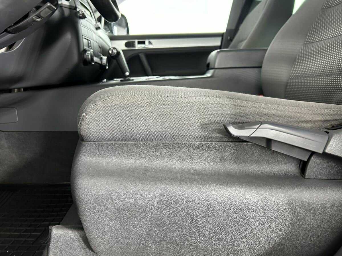 Volkswagen Touareg, 2010 - 345 000 км. | Фото №8