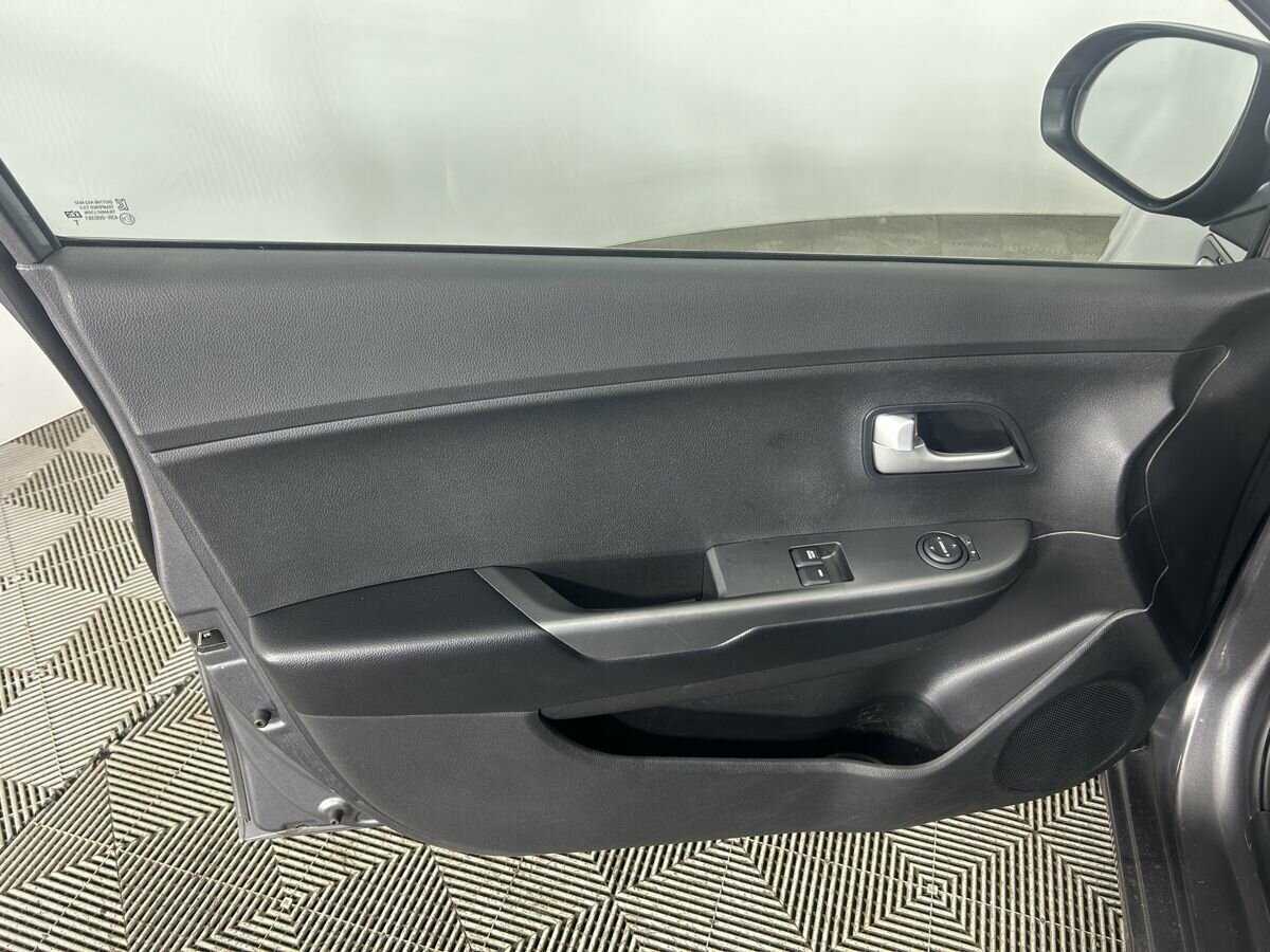 Kia Rio, 2016 Фото №8