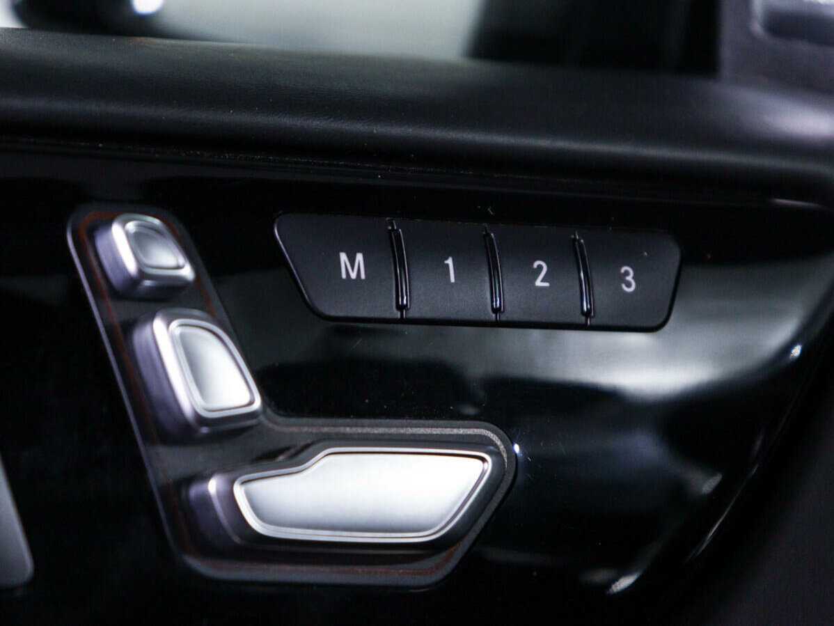 Mercedes-Benz GLS 500, 2016 Фото №22