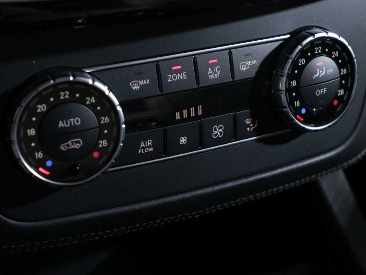 Mercedes-Benz GLS 500, 2016 Фото №31