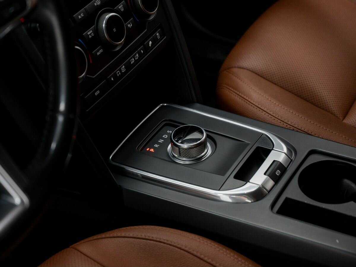 Land Rover Discovery Sport, 2015 Фото №15