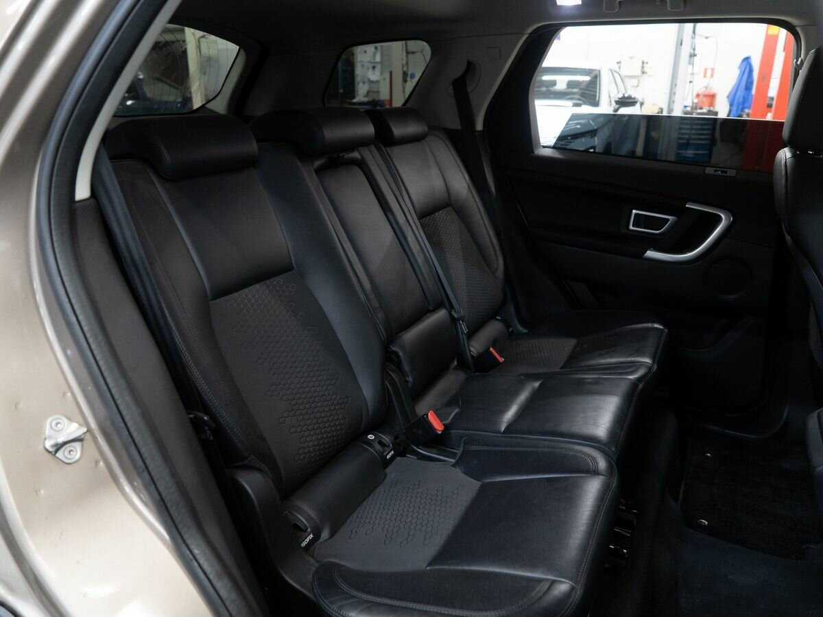 Land Rover Discovery Sport, 2017 Фото №8
