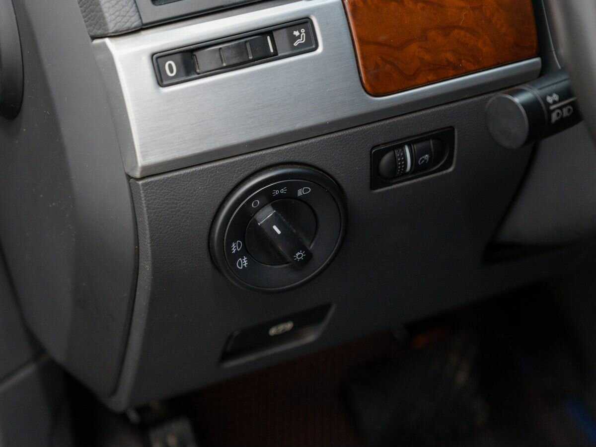 Volkswagen Touareg, 2009 Фото №16