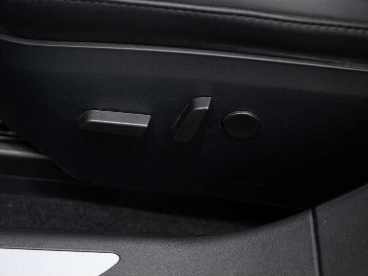 Tesla Model S Performance, 2020 Фото №19