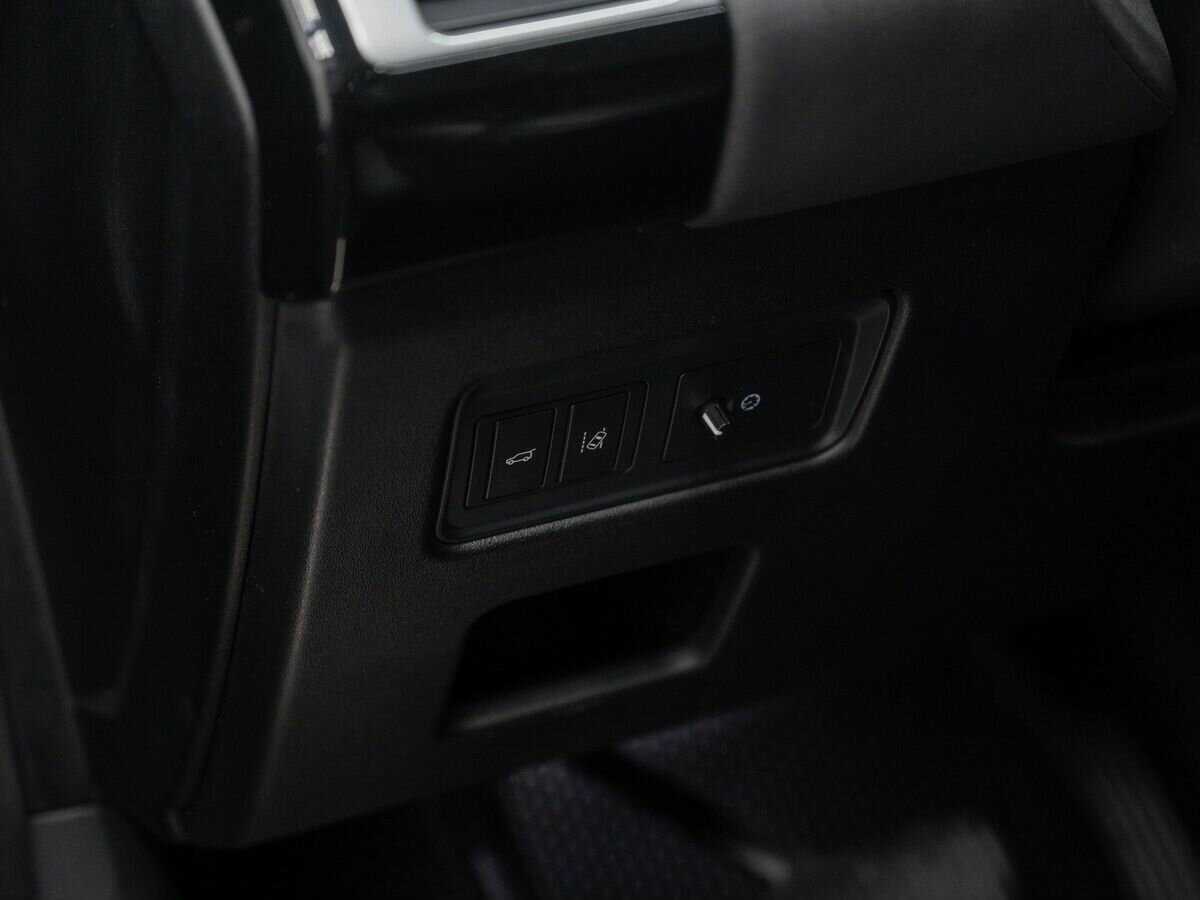 Land Rover Discovery, 2017 Фото №17