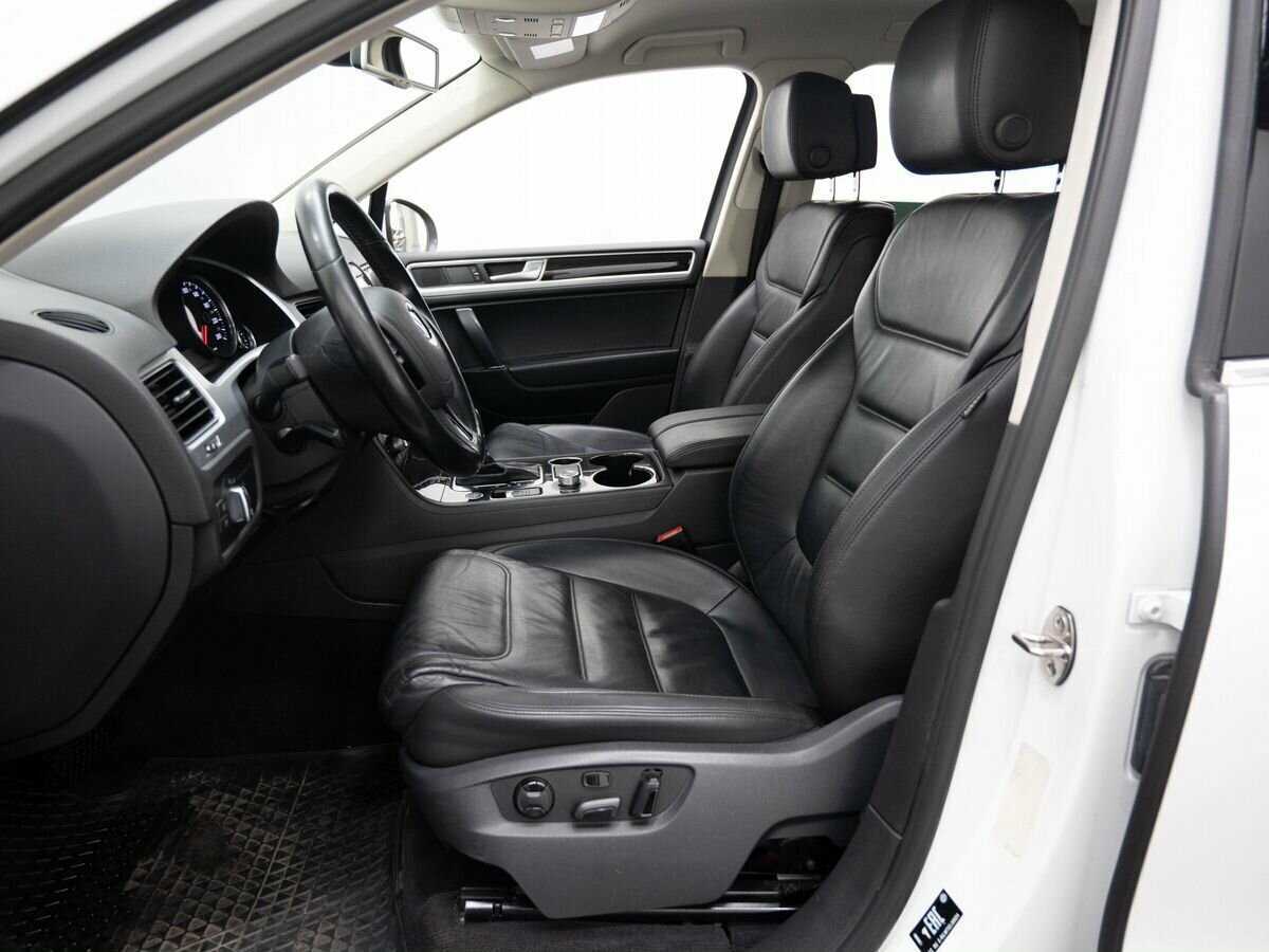 Volkswagen Touareg, 2015 Фото №14