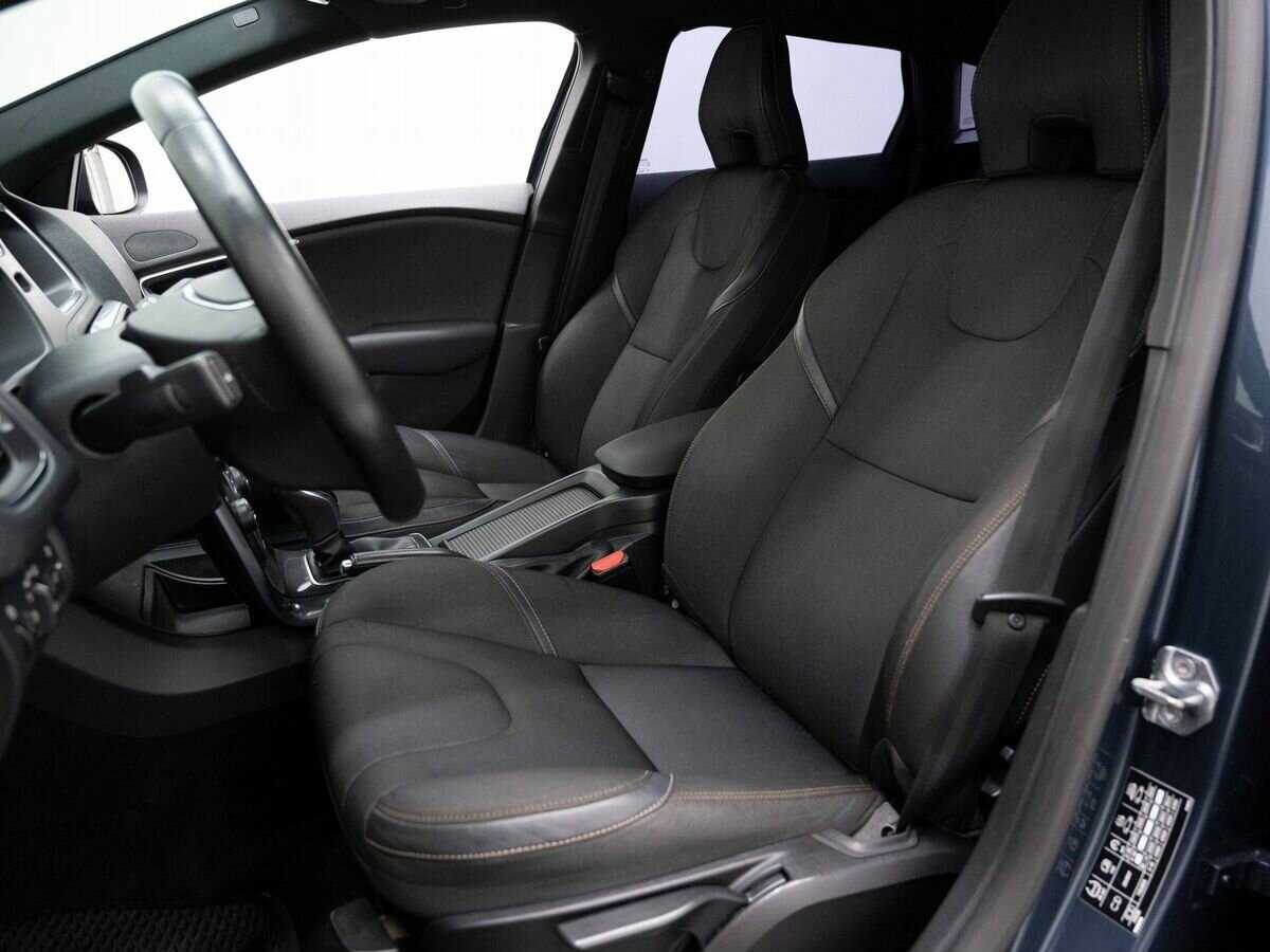 Volvo V40 Cross Country, 2017 - 117 000 км. | Фото №8