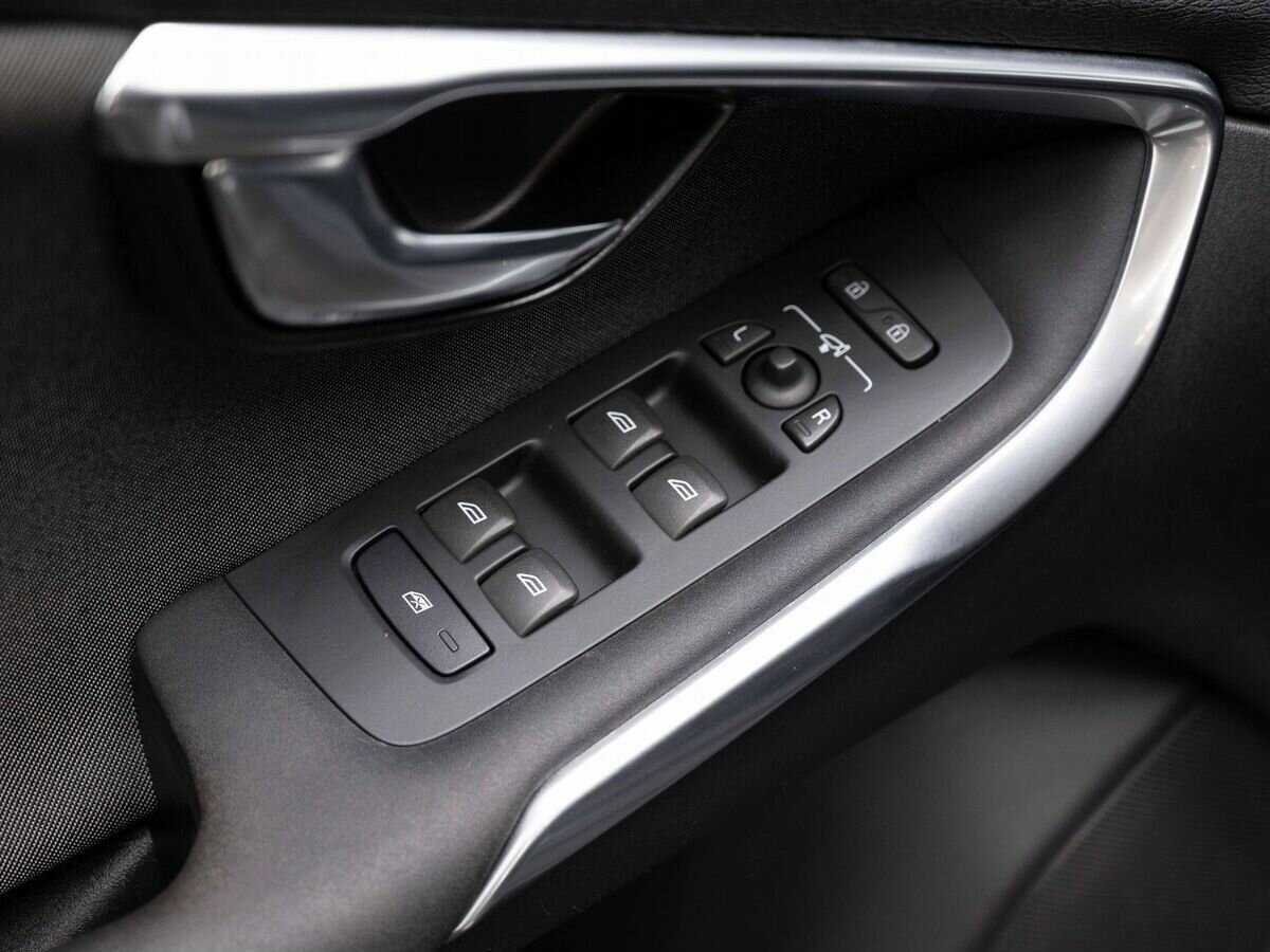 Volvo V40 Cross Country, 2017 Фото №20