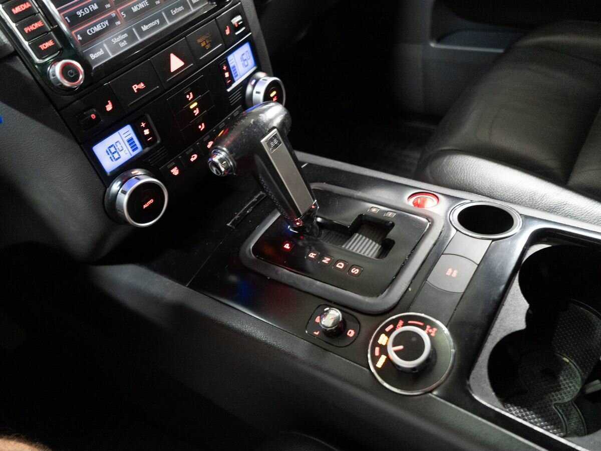 Volkswagen Touareg, 2008 Фото №12