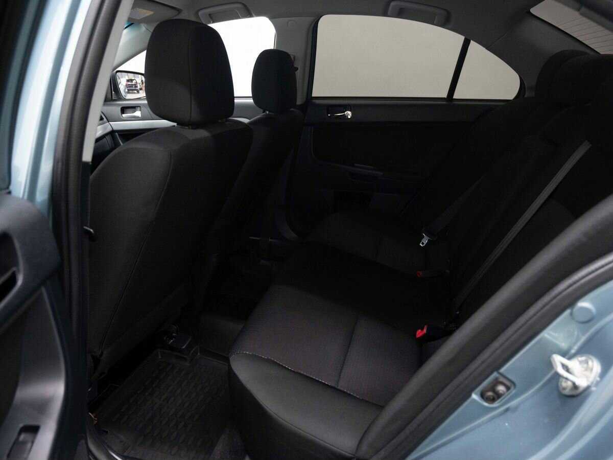 Mitsubishi Lancer, 2011 Фото №9