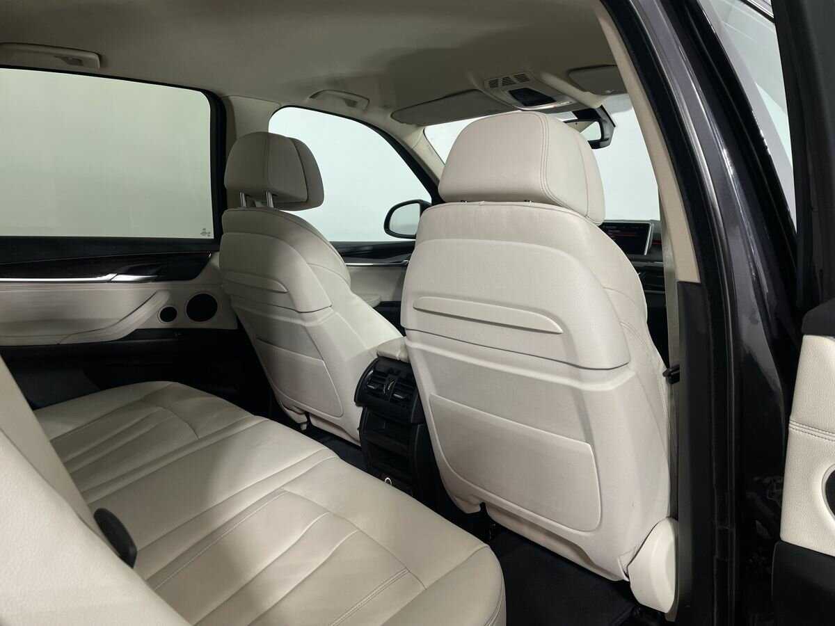 BMW X5 50i, 2013 Фото №16