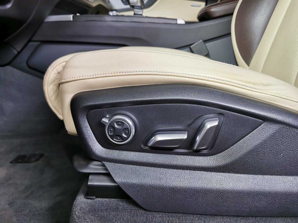 Audi Q7, 2017 Фото №17