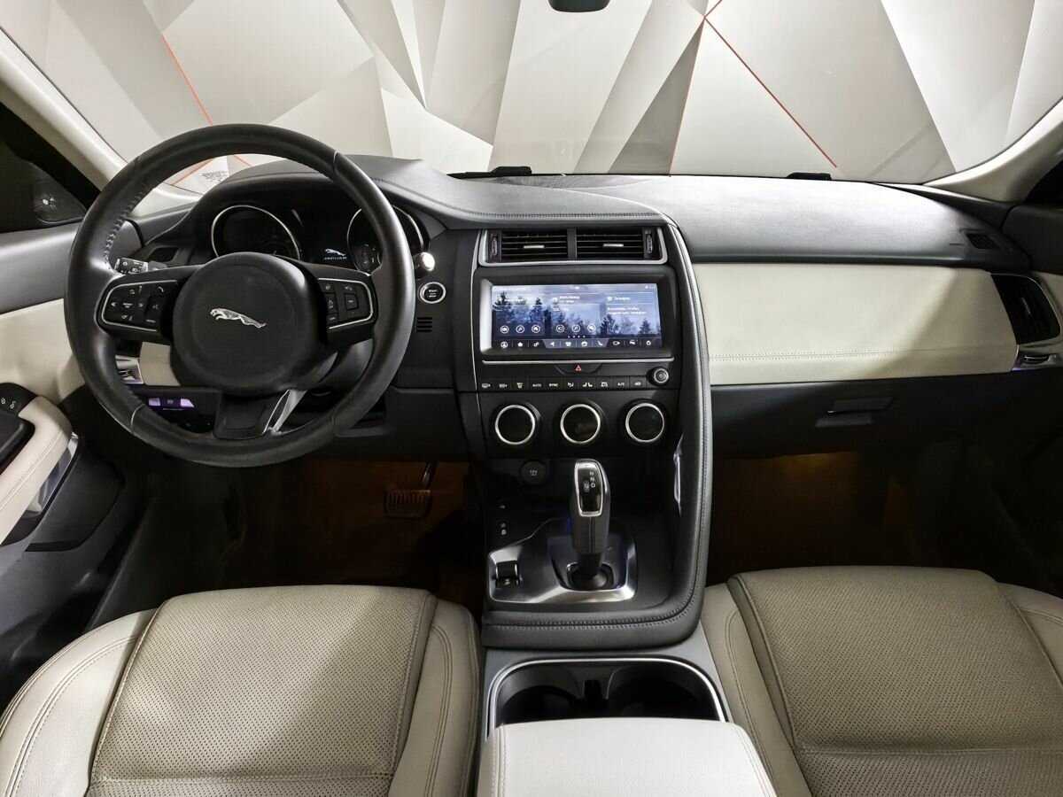 Jaguar E-Pace, 2019 Фото №10