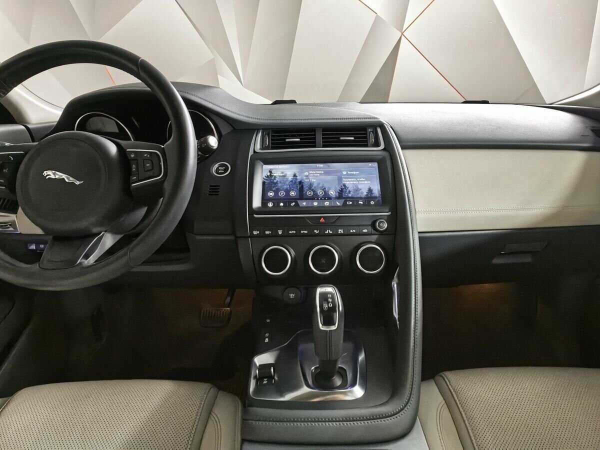 Jaguar E-Pace, 2019 Фото №11