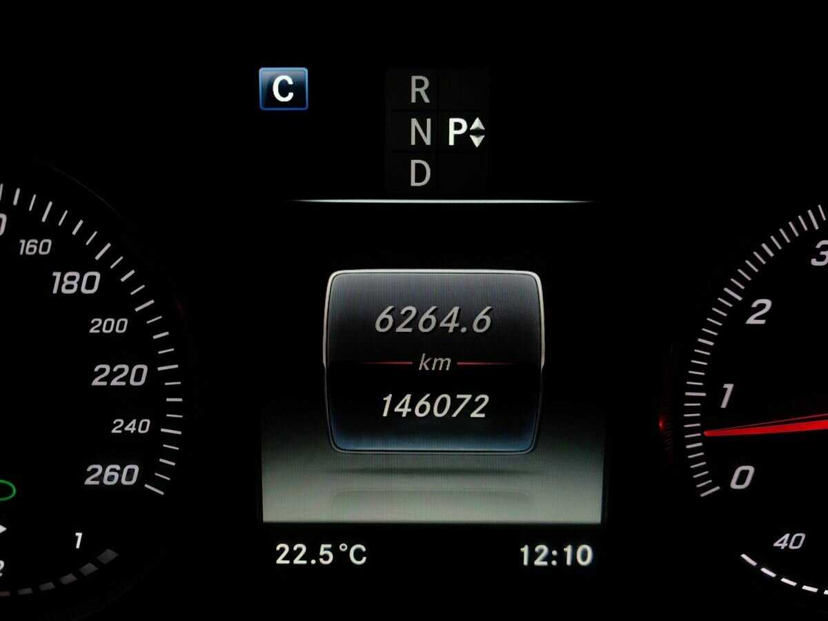 Mercedes-Benz GLC 300, 2017 Фото №16